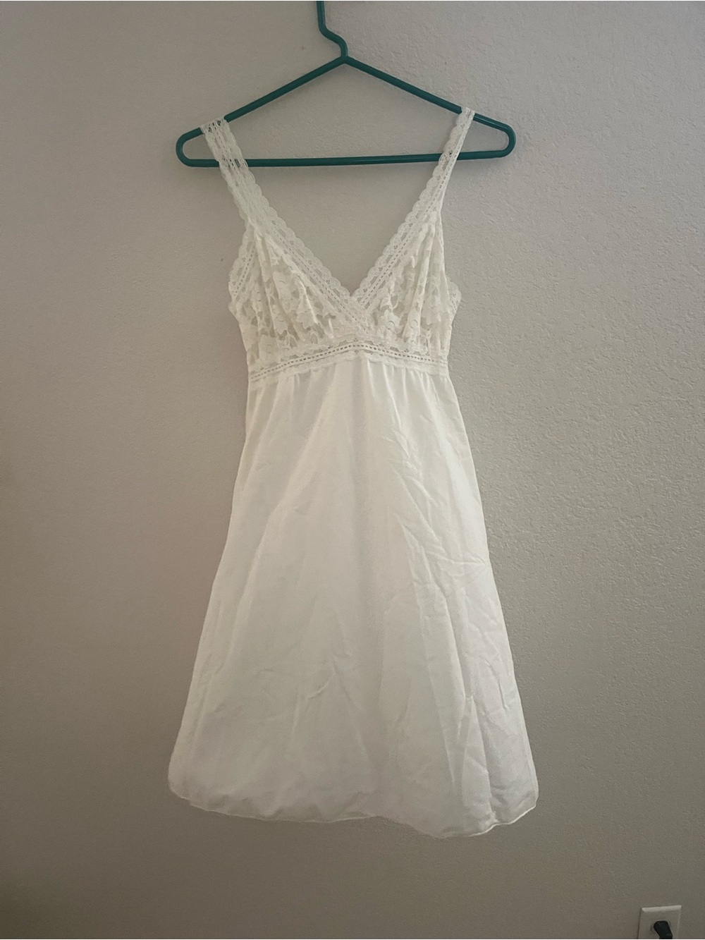 Neiman Marcus Lace-Trim White Chemise Nightdress